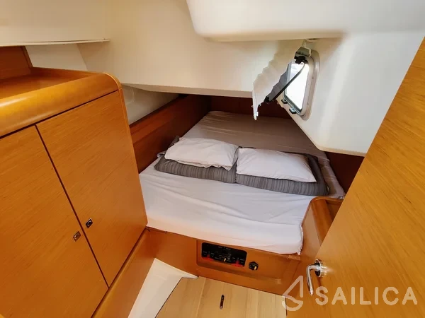 Sun Odyssey 449 - Yacht Charter Sailica