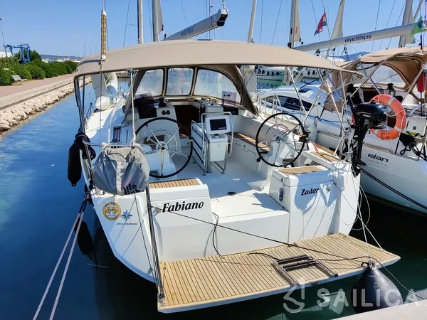 Sun Odyssey 449 - Yacht Charter Sailica