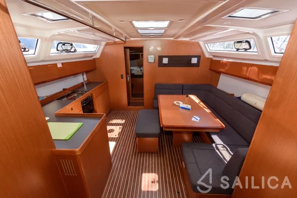 Bavaria 46 Cruiser - Yacht Charter Sailica