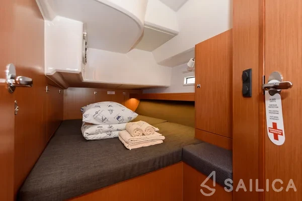 Bavaria 46 Cruiser - Yacht Charter Sailica