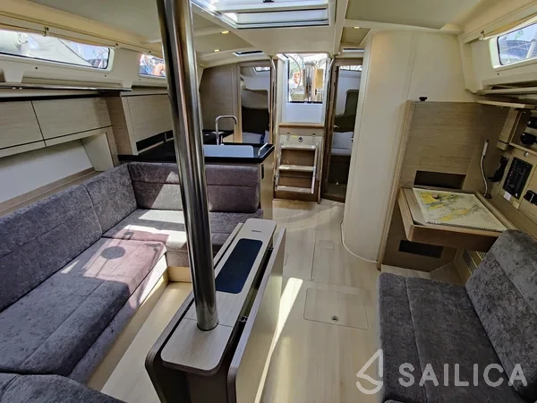 Hanse 388 - Yacht Charter Sailica