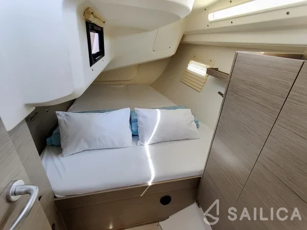 Hanse 388 - Yacht Charter Sailica