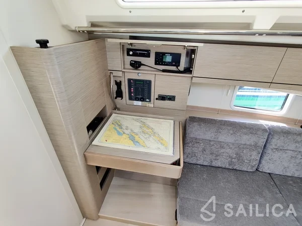 Hanse 388 - Yacht Charter Sailica