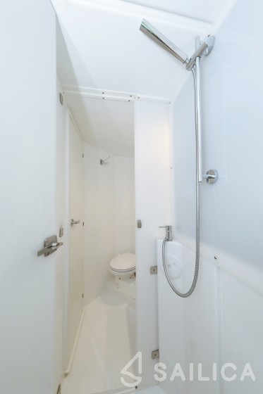 Bali 4.2 - Yacht Charter Sailica