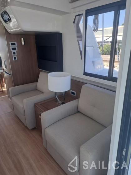 Bali 4.2 - Yacht Charter Sailica