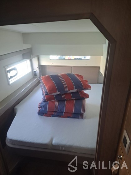 Bali 4.2 - Yacht Charter Sailica