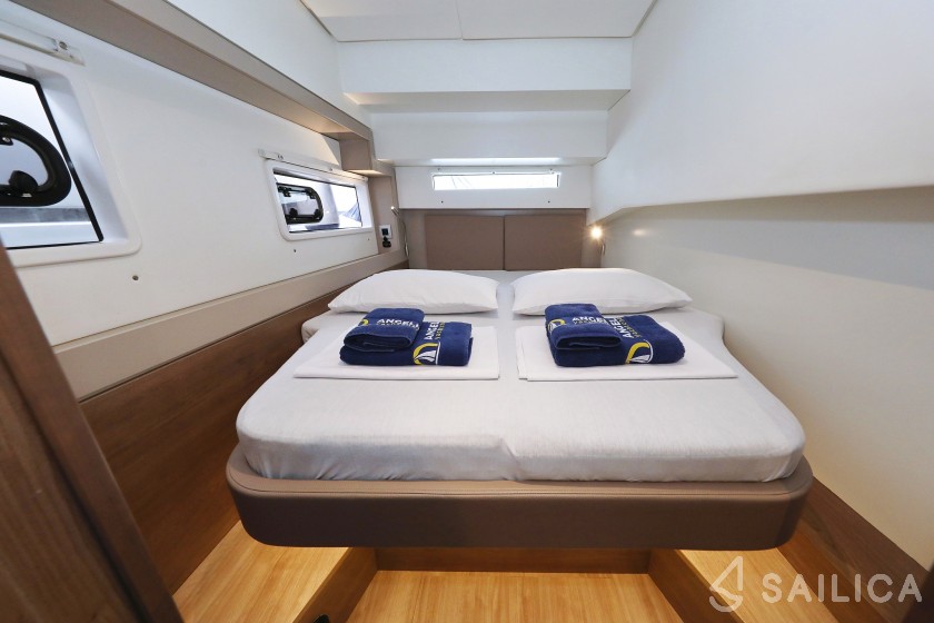 Bali 4.2 - Yacht Charter Sailica