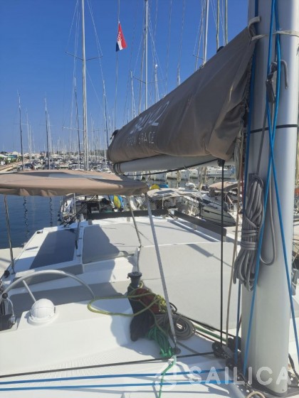 Bali 4.2 - Yacht Charter Sailica