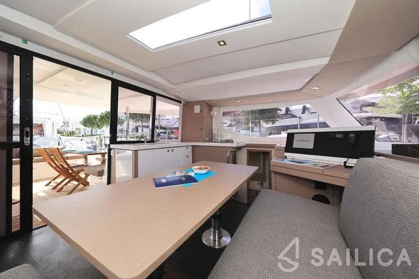 Lucia 40 - Yacht Charter Sailica