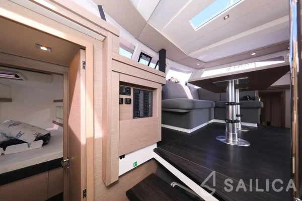 Lucia 40 - Yacht Charter Sailica