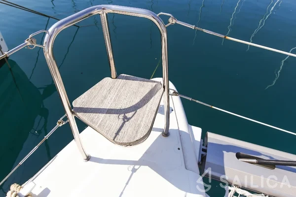 Lagoon 450  Flybridge - Yacht Charter Sailica