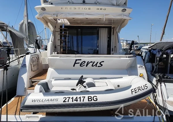 Prestige 46 Fly - Yacht Charter Sailica