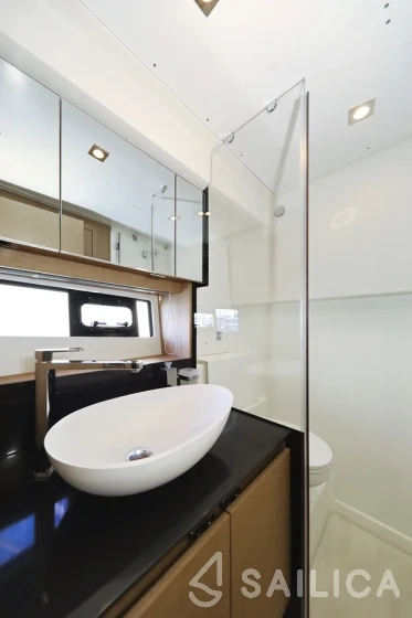 Prestige 46 Fly - Yacht Charter Sailica