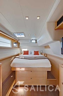 Lagoon 450 F - 4 + 2 cab. - Yacht Charter Sailica