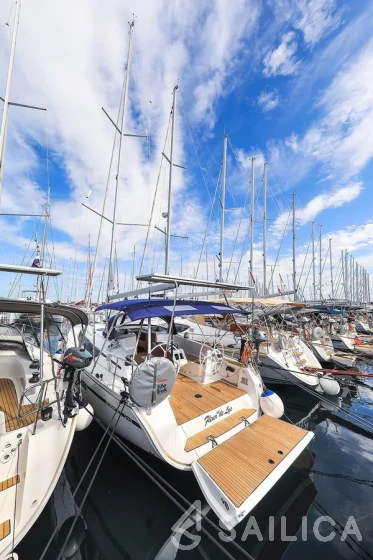 Bavaria 41 Cruiser - Yacht Charter Sailica
