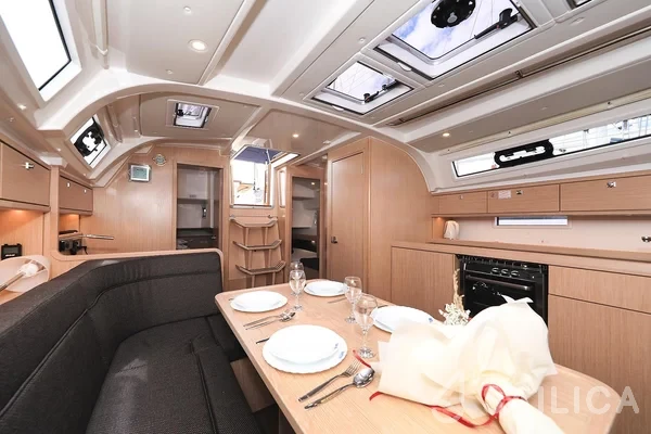 Bavaria 41 Cruiser - Yacht Charter Sailica