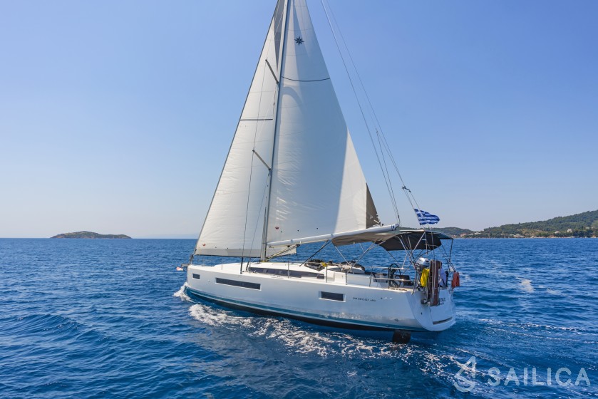 Sun Odyssey 490 - Yacht Charter Sailica