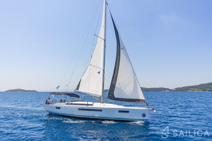 Sun Odyssey 490 - Yacht Charter Sailica