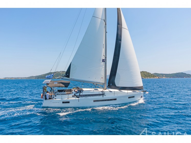 Sun Odyssey 490 - Yacht Charter Sailica