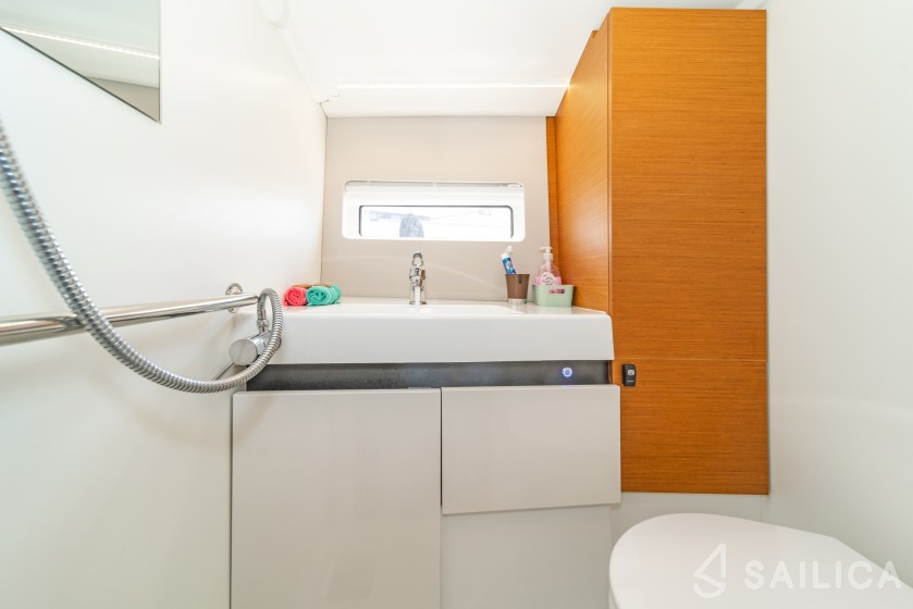 Sun Odyssey 490 - Yacht Charter Sailica