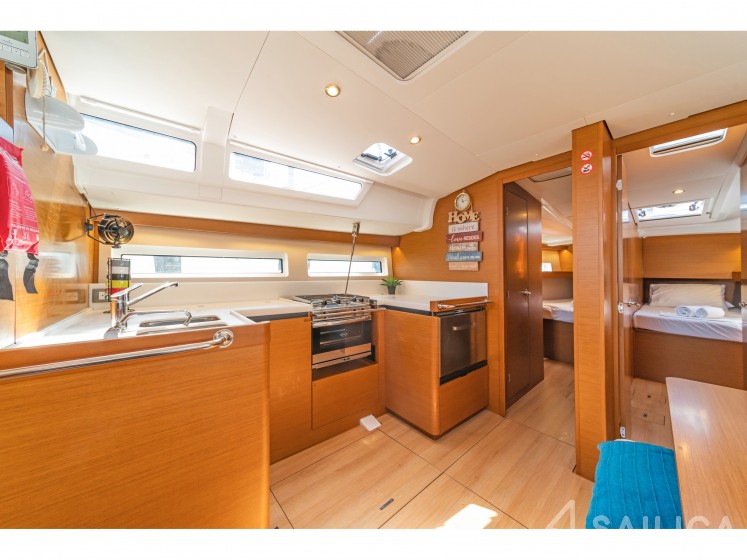 Sun Odyssey 490 - Yacht Charter Sailica