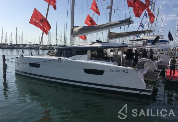 Astréa 42 - Yacht Charter Sailica