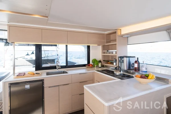 Lagoon 46  - Yacht Charter Sailica