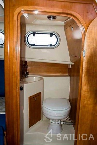 Fortuna 730 - Yacht Charter Sailica