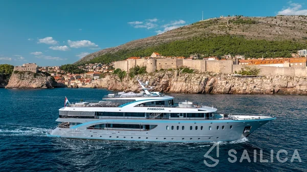 Motoryacht - Yacht Charter Sailica