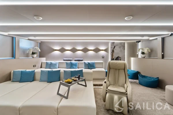 Motoryacht - Yacht Charter Sailica