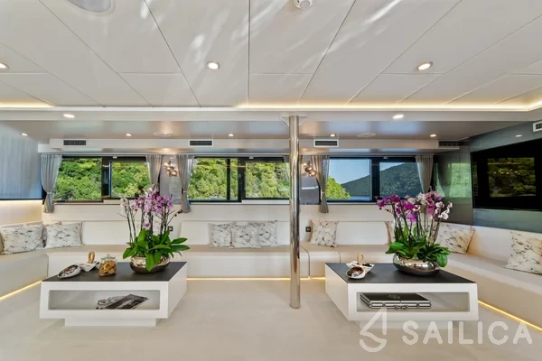 Motoryacht - Yacht Charter Sailica