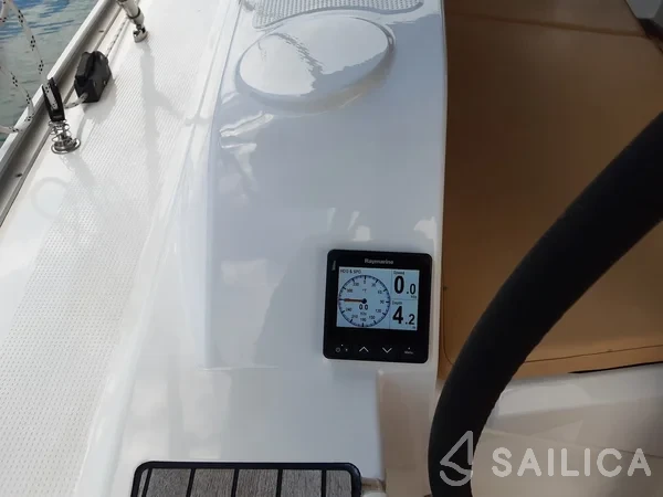 Bavaria 41 Cruiser - Yacht Charter Sailica