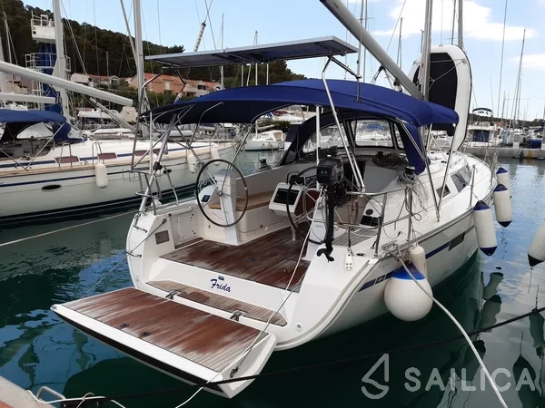 Bavaria 41 Cruiser - Yacht Charter Sailica