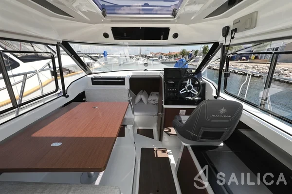 Merry Fisher 795 - Yacht Charter Sailica