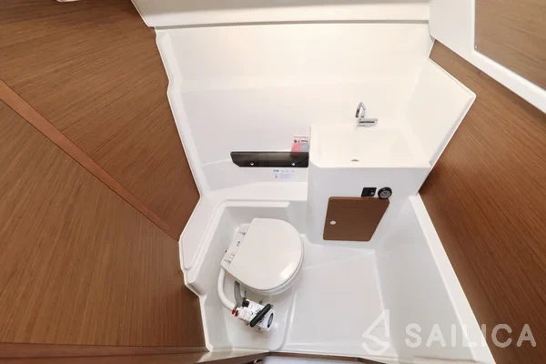 Merry Fisher 795 - Yacht Charter Sailica