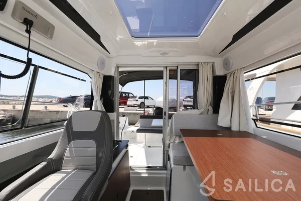 Merry Fisher 795 - Yacht Charter Sailica