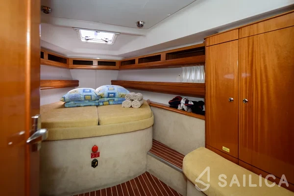 Bavaria 46 Cruiser - Yacht Charter Sailica
