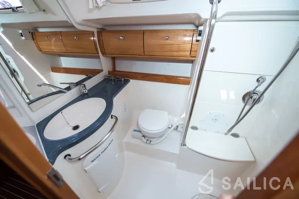 Bavaria 46 Cruiser - Yacht Charter Sailica