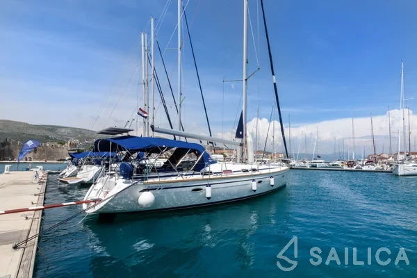 Bavaria 46 Cruiser - Yacht Charter Sailica