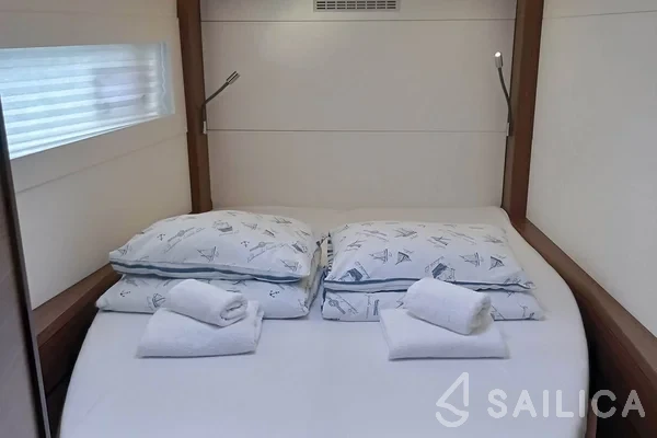 Lagoon 46  - Yacht Charter Sailica