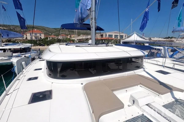 Lagoon 46  - Yacht Charter Sailica
