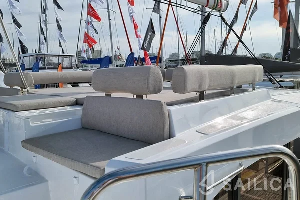Bali Catspace - Yacht Charter Sailica