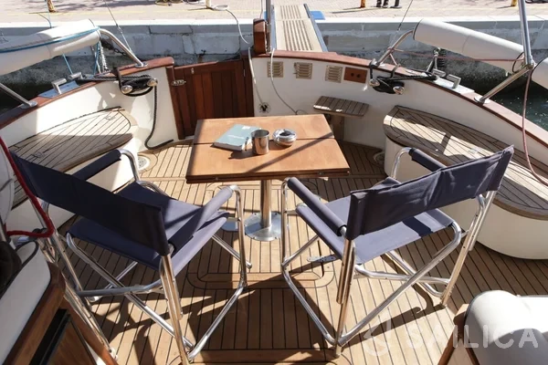 Menorquin 100 - Yacht Charter Sailica