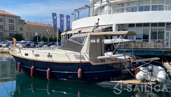 Menorquin 100 - Yacht Charter Sailica