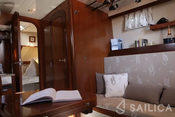 Menorquin 100 - Yacht Charter Sailica