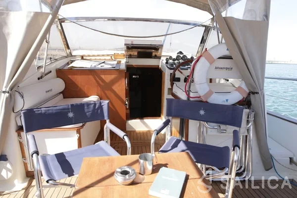 Menorquin 100 - Yacht Charter Sailica