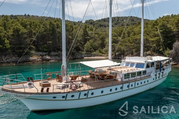 Gulet - Yacht Charter Sailica