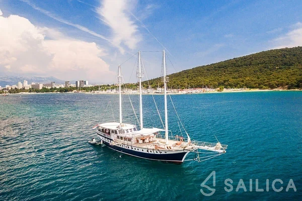 Gulet - Yacht Charter Sailica