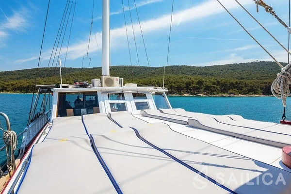 Gulet - Yacht Charter Sailica