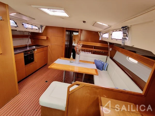 Bavaria 47 Cruiser - Yacht Charter Sailica